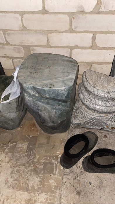 На продаже Мраморный стол