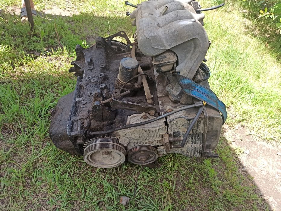 Продам двигатель Мазда 626