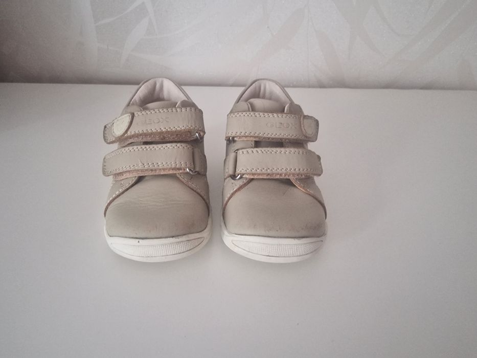 Pantofi Geox mărimea 21 (preț magazin 309 lei)