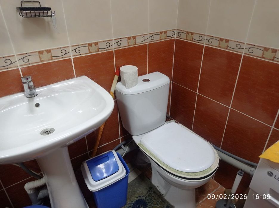 Dom sotiladi srochni