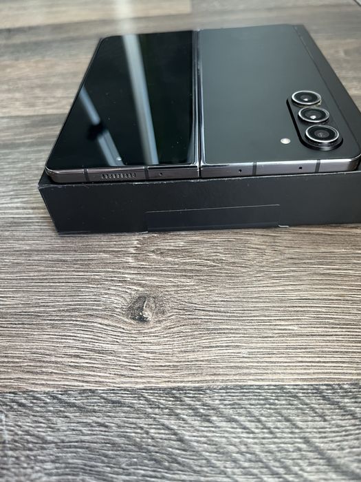 Samsung Galaxy z Fold 5