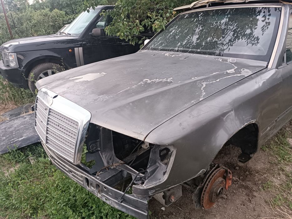 Капот w124 Мерседес