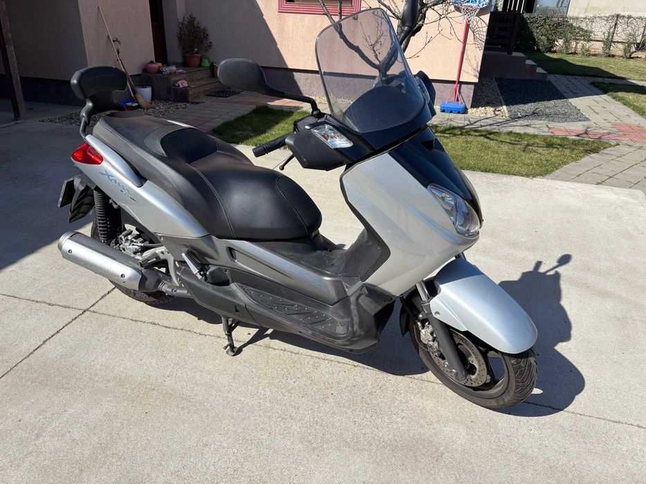 Vand maxi-scooter Yamaha Xmax 250i - 2009
