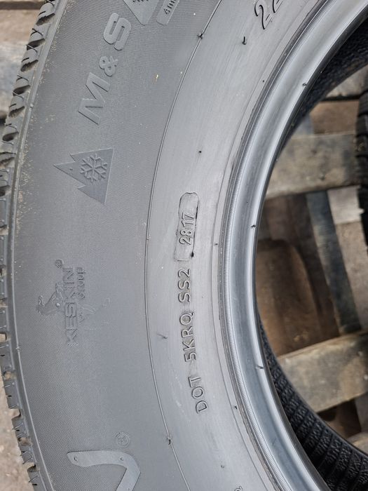 2бр. 225/75/16C Syron Everest