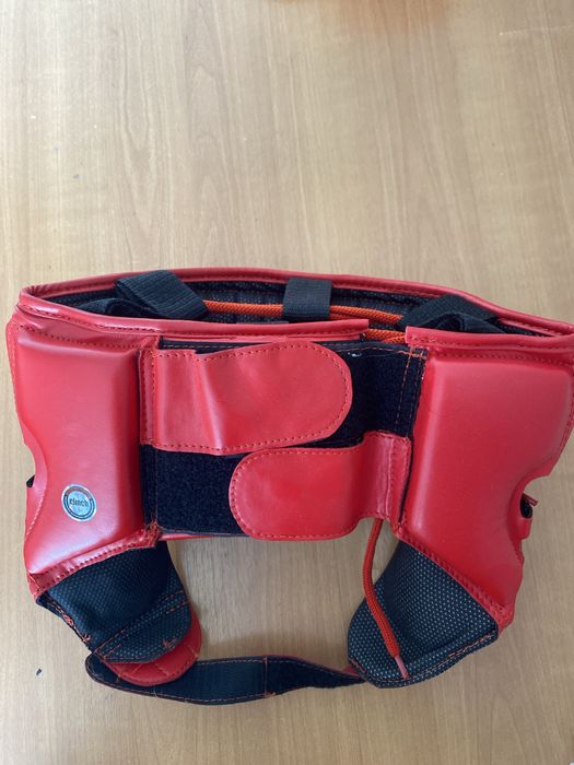 Продаю боксёрский шлем