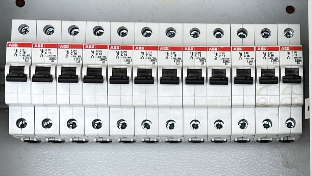 Автоматические выключатели ABB C16