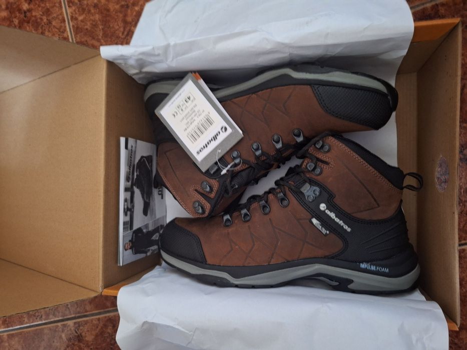 Продавам нови обувки Albatros, размер 43