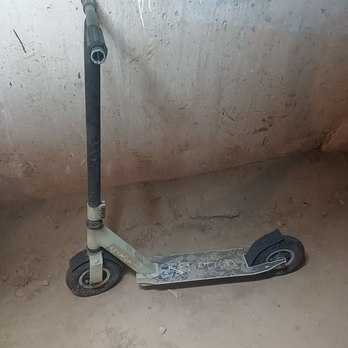 Продам самокат детский