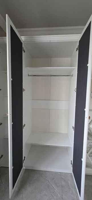 Продаётся шкаф в прихожую
