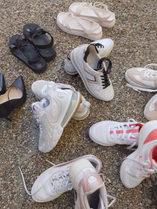 Vând încălțăminte Nr 38