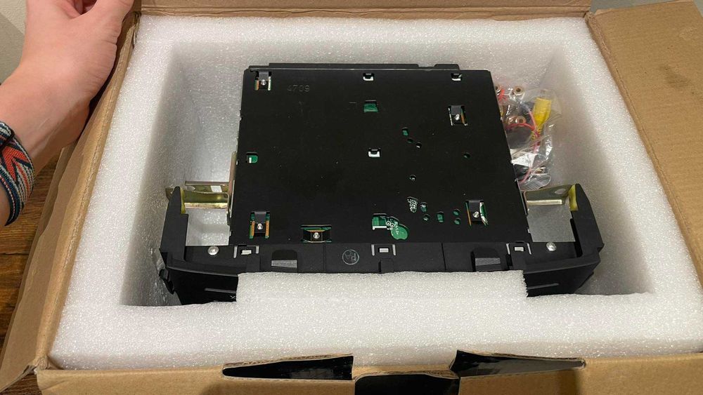 Навигация за Toyota auris - 2011