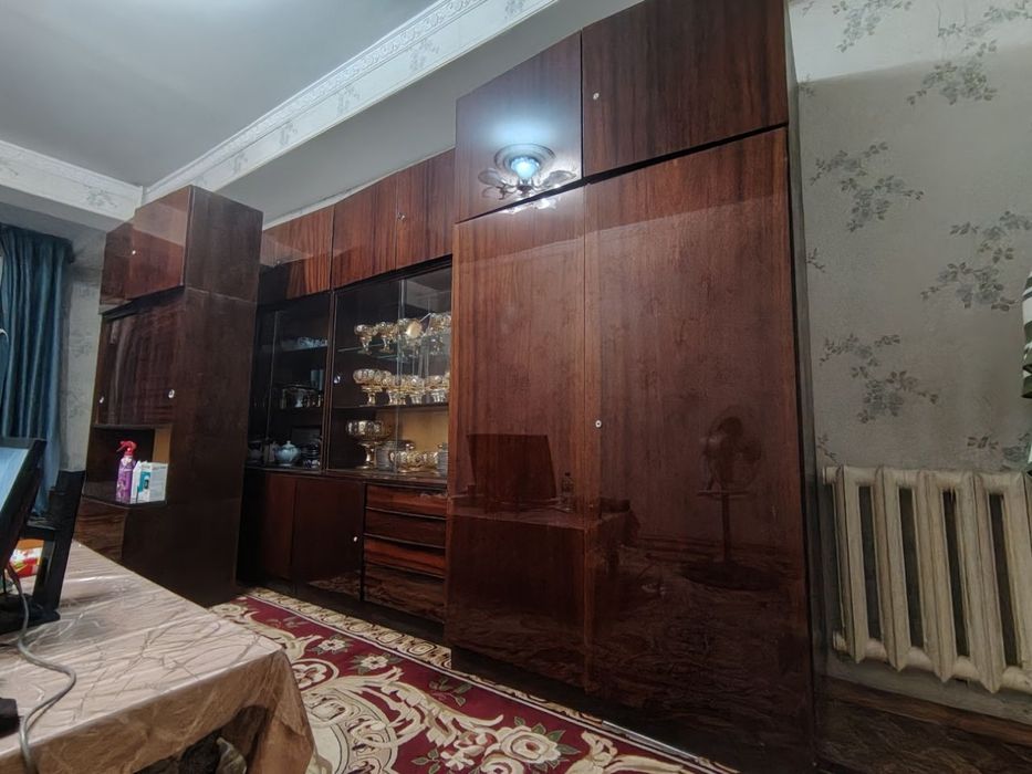 Продаётся мебельная стенка