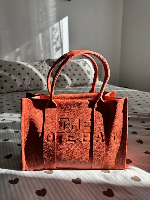 Дамска чанта THE TOTE BAG - коралов цвят
