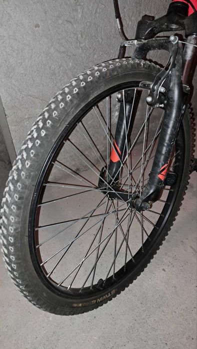 BTWIN  почти неизполван детски велосипед 24 инча