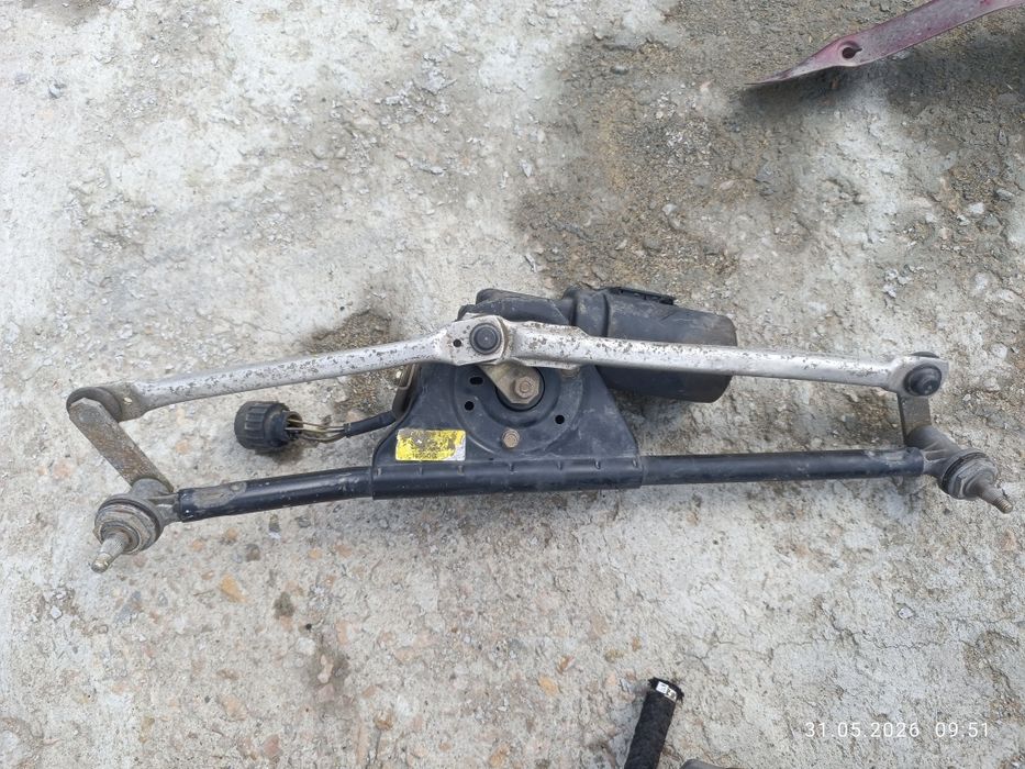 Продам запчасти на БМВ 316i