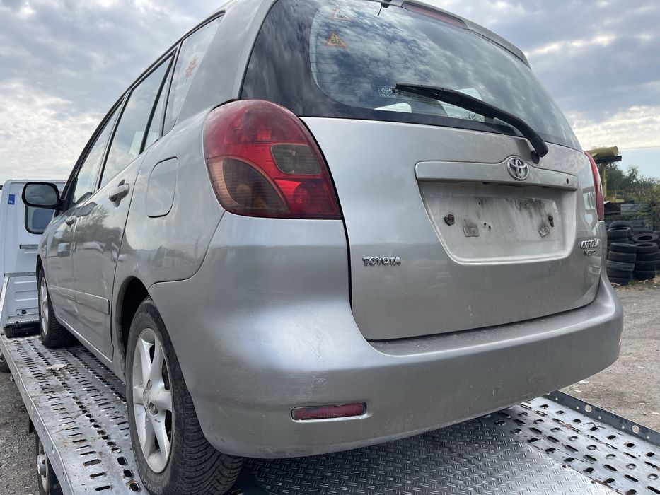 Toyota Corolla Verso1 1.8 VVT-i на части