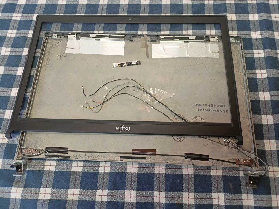 Elemente Fujitsu LifeBook E756