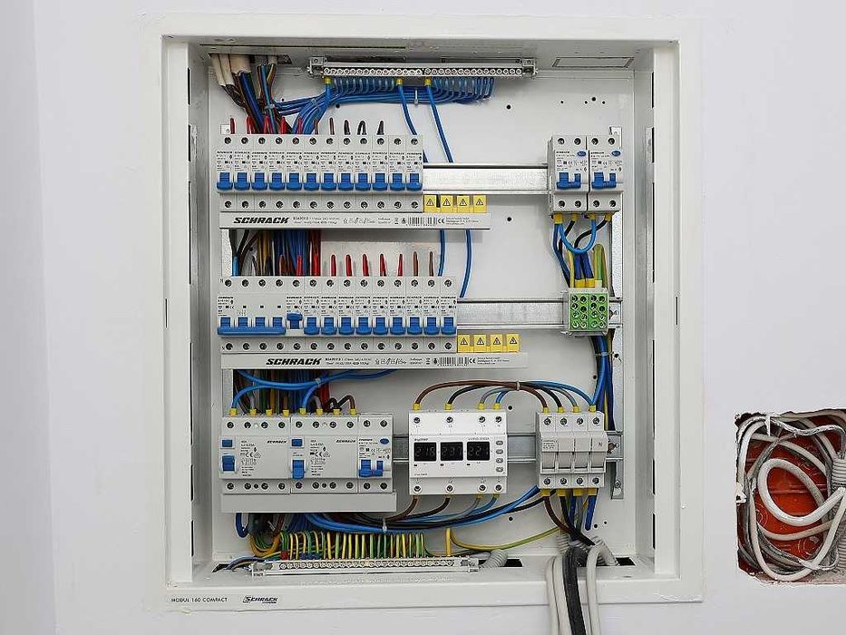 Electrician Bucuresti Sector 6 • Ghencea • Virtuții • Apusului • Regie • Politehnica • Plaza • România