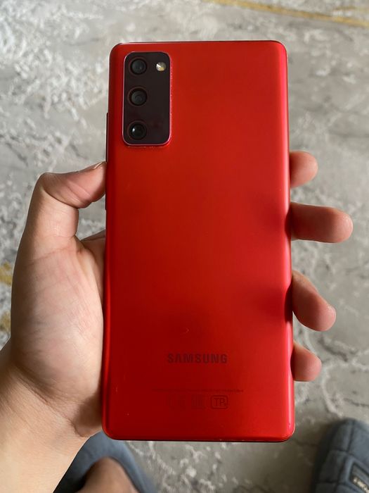 Самсунг s20 fe 6/128