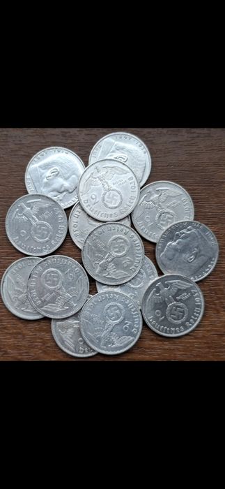 Серебряная монета.