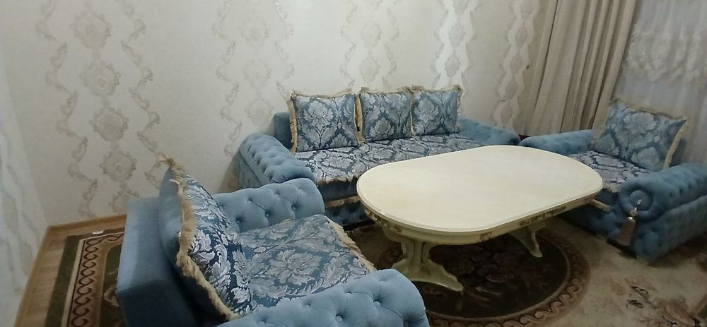 Комплект диван и стол