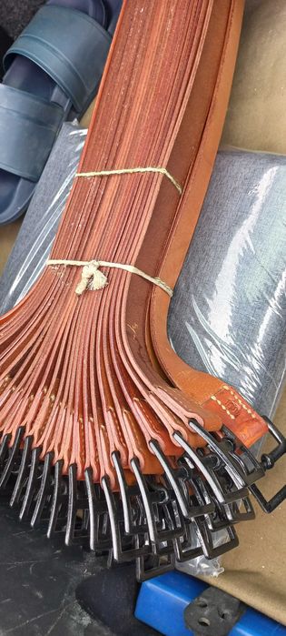 Продавам кожени колани