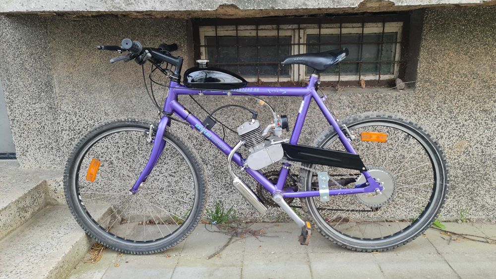 Моторно колело с нов двигател 80 куб,