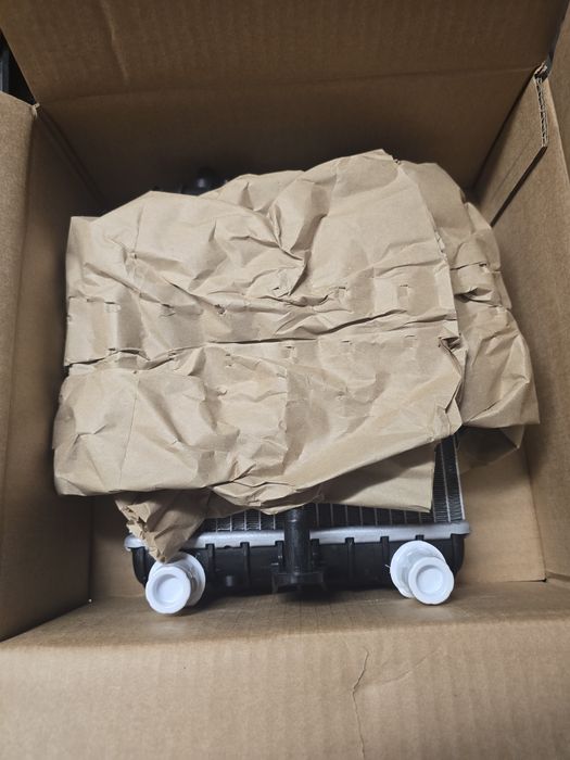 Воден радиатор OEM 8W0121218