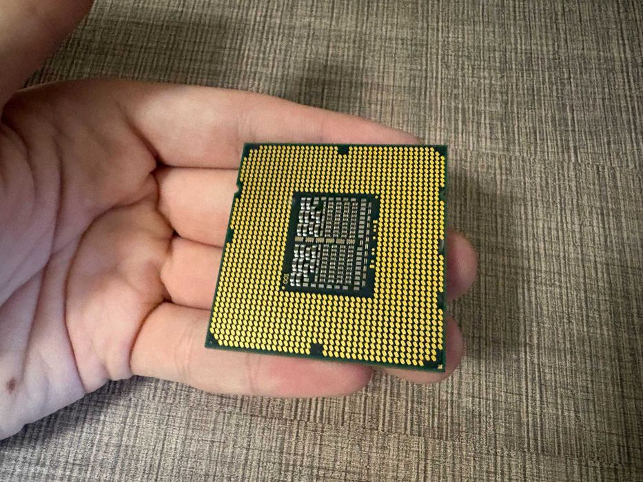 Vand kit procesor i7-920 + cpu cooler pentru el