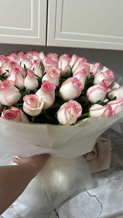 Продаю цветы- розы