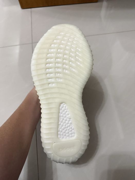 Adidasi Adidas yeezy