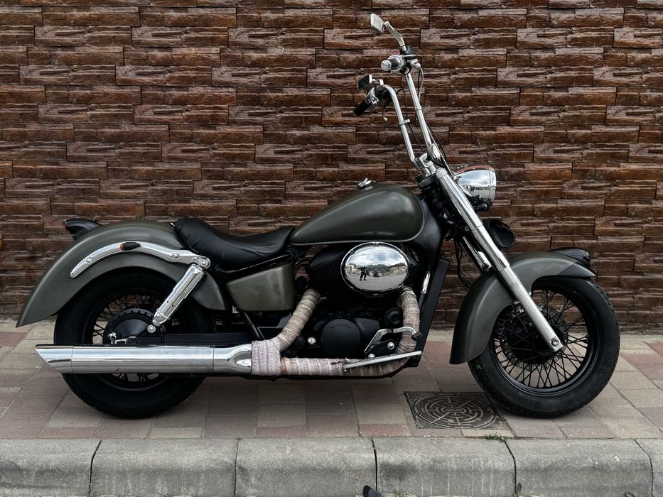 Honda Shadow VT 750 (merge si cu permis A2)