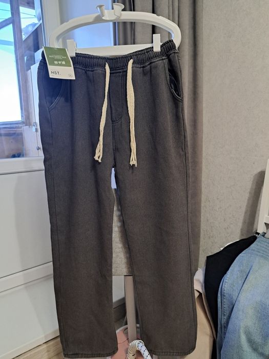 Продам джинсы новые