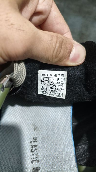 Оригинальные кроссовки Adidas