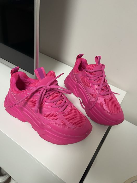 Дамски цикламени маратонки H&M