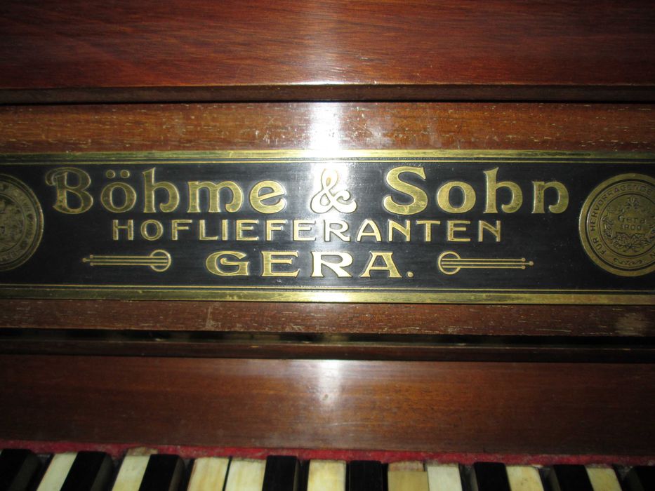 Пианино 1900 года