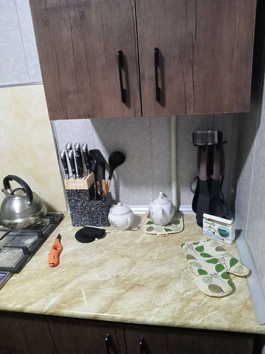 Сдаётся одна комната в двухкомнатной квартире.