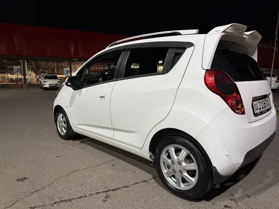 Продается Chevrolet Spark (3 позиция)