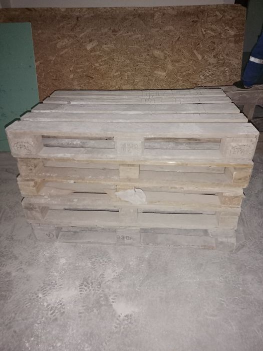 Продам поддоны 500 тенге