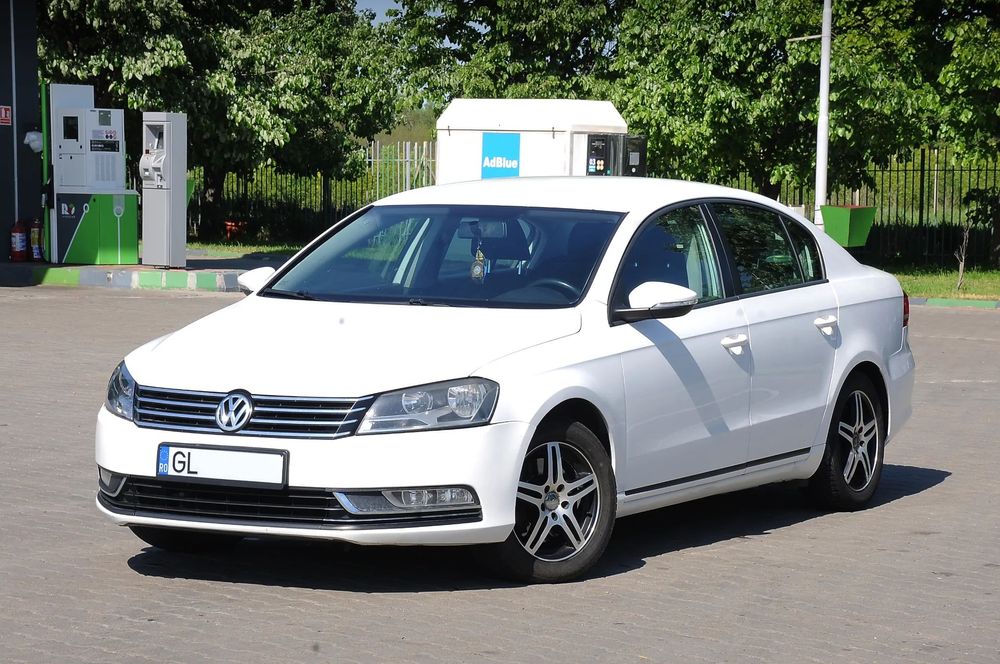 Volkswagen Passat B7 2013 1.6TDi 105 CP E5 6 trepte climatronic, primul proprietar RO
