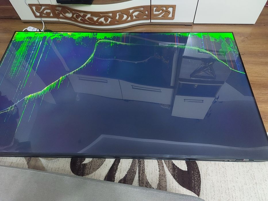 Tv led smart Samsung pentru piese