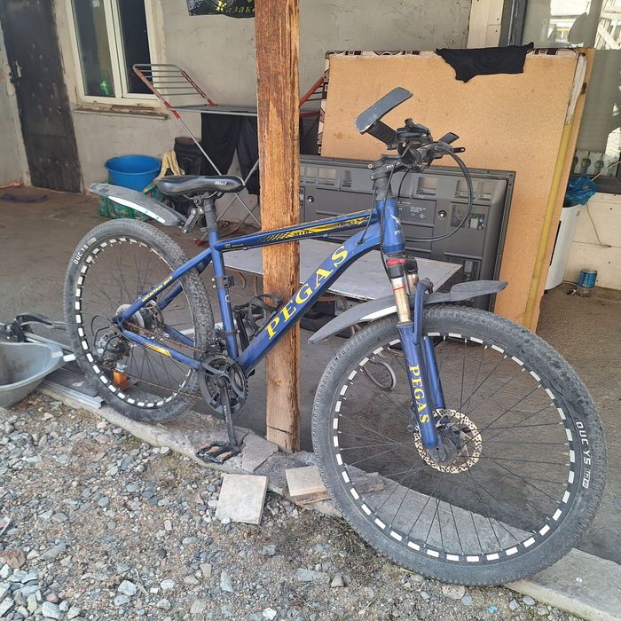 Велик норм но тормоз не работает