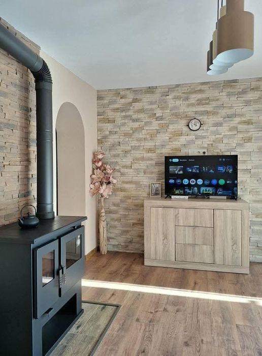 Дава се под наем Етаж от къща в Божурище - 60 кв.м за 749 € - Снимка #5