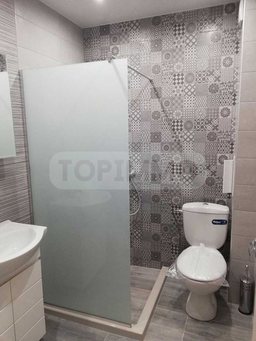 Дава се под наем Двустаен апартамент в Варна, Левски - 82 кв.м за 598.23 € - Снимка #9