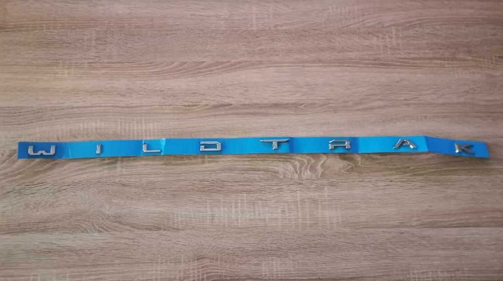 надпис Ford Wildtrak голям размер