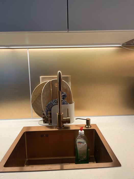 Дава се под наем Двустаен апартамент в к.к. Св.Св. Константин и Елена - 62 кв.м за 612 € - Снимка #3