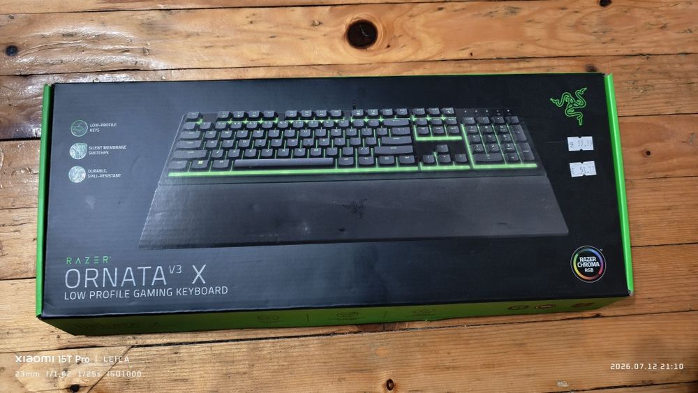 Продавам клавиатура Razer Ornata v3 X