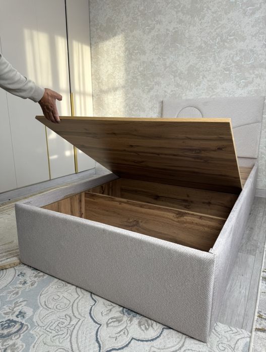 Арзан Крават топ және оптом сатылады