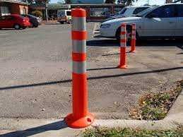 Светлоотразителни колчета паркинг път строителен обект