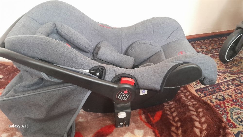 Kolyaska pragulochniy 2v 1